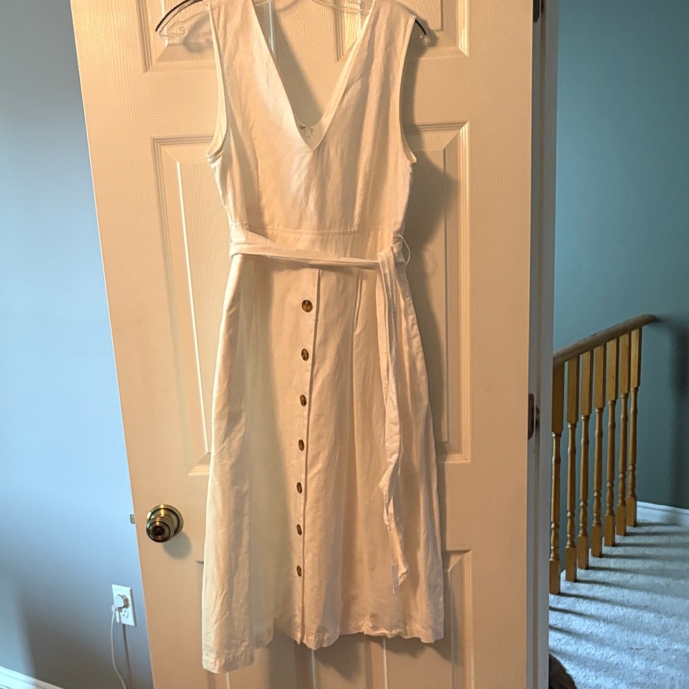 GAP Cream Sleeveless Midi Dress